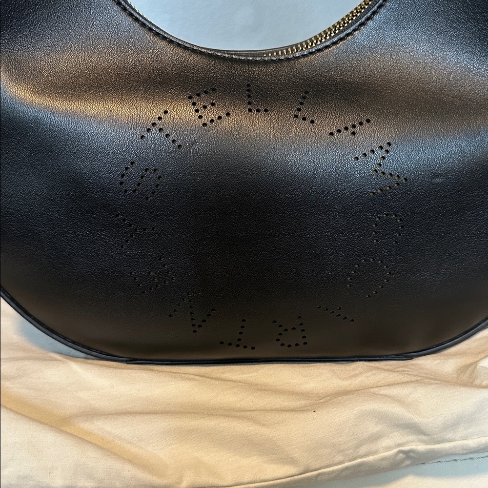 Stella McCartney Sleek Black Hobo Bag - Picture 5 of 6